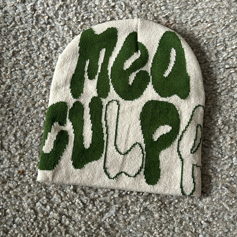 mea culpa beanie one size fun day (i only get 40$ if you buy it)